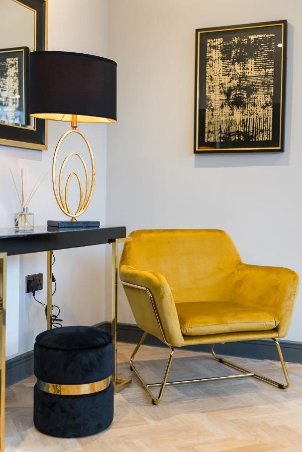 Luxe Apartments, The Moorwell, Parking, Gym - 10Mins Cardiff City Ctr מראה חיצוני תמונה