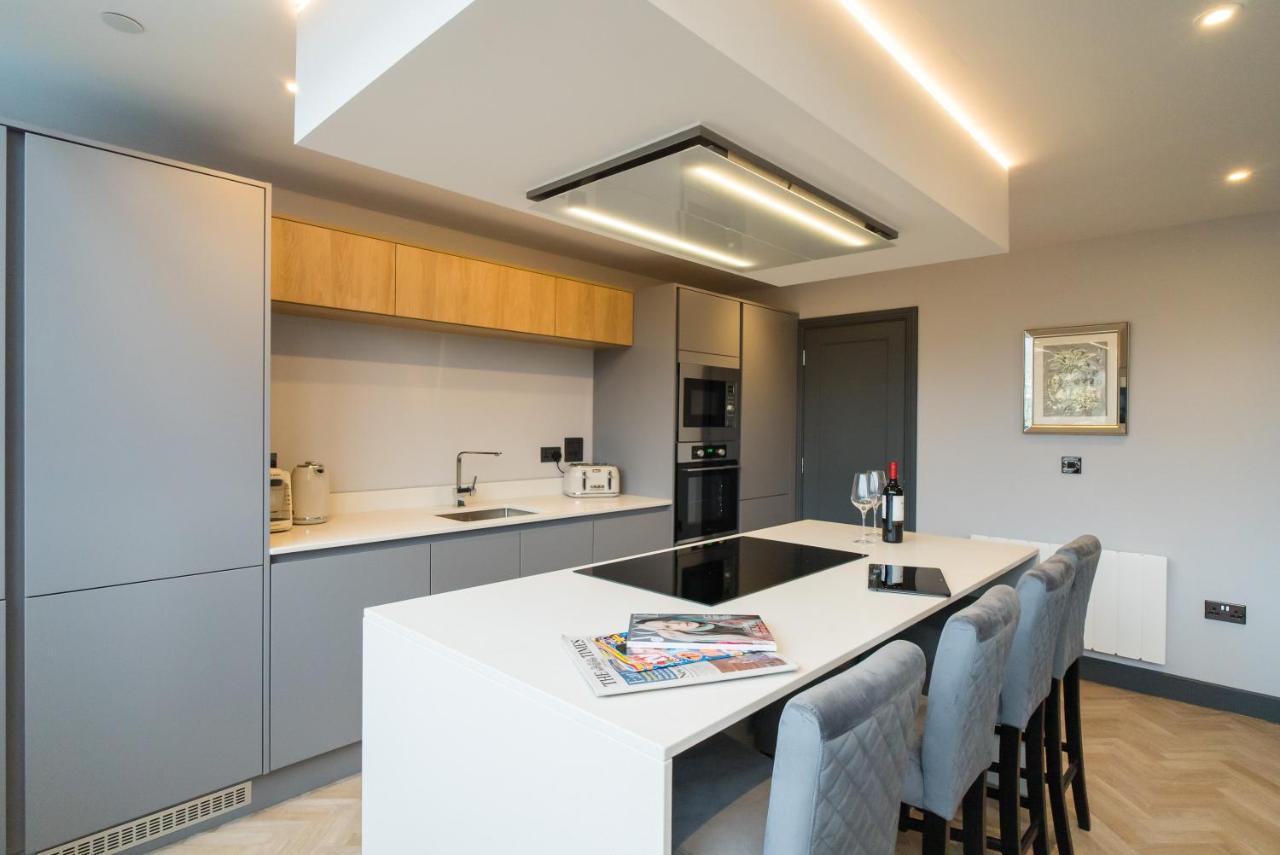 Luxe Apartments, The Moorwell, Parking, Gym - 10Mins Cardiff City Ctr מראה חיצוני תמונה