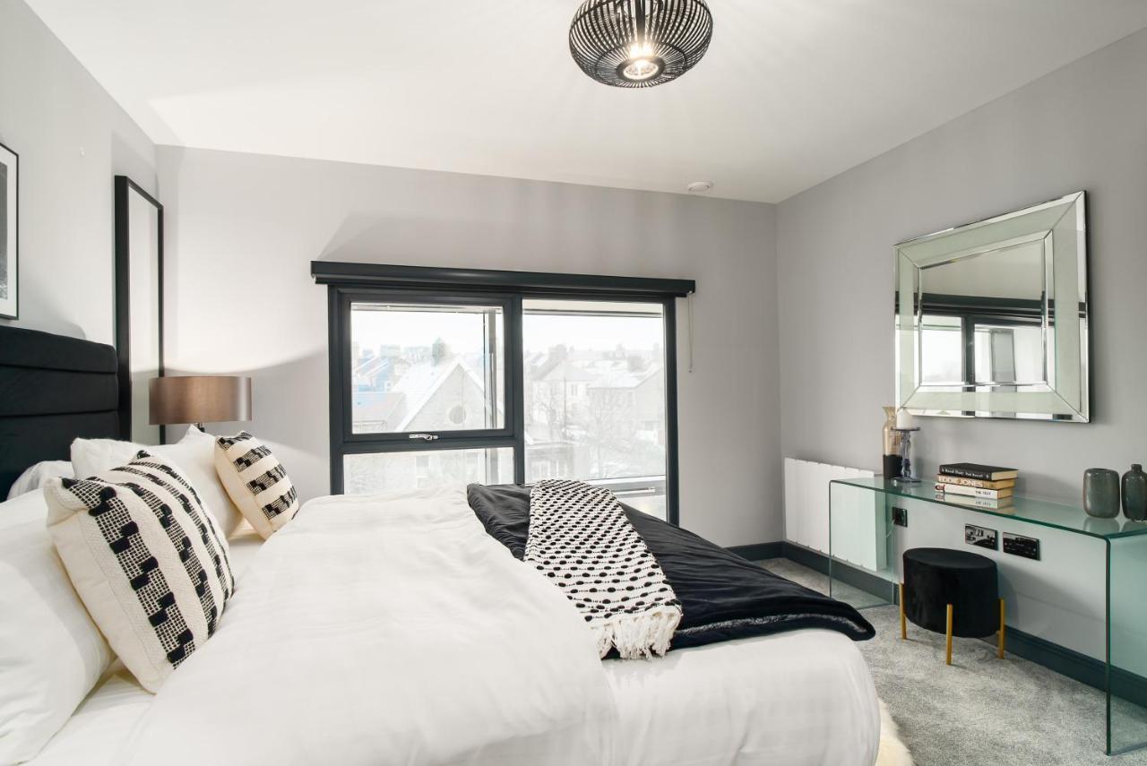 Luxe Apartments, The Moorwell, Parking, Gym - 10Mins Cardiff City Ctr מראה חיצוני תמונה