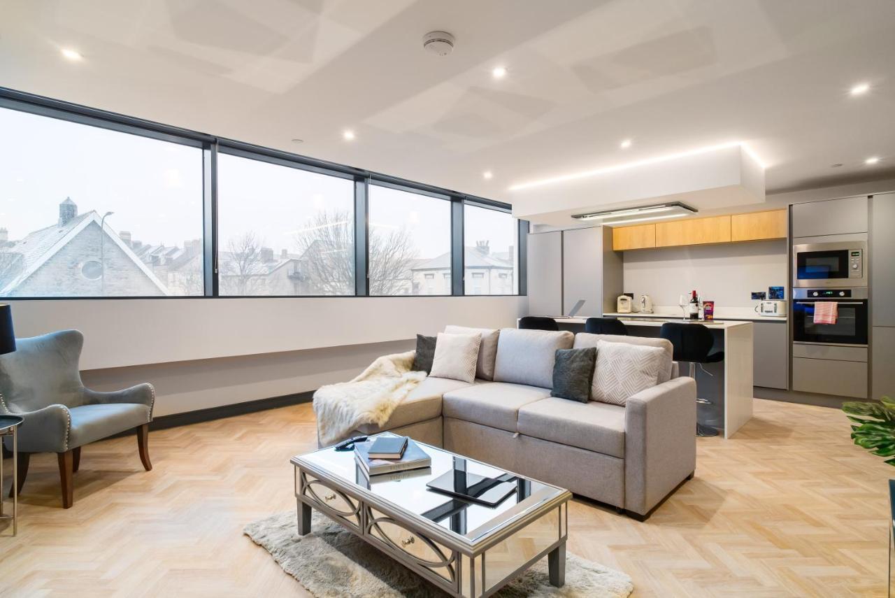 Luxe Apartments, The Moorwell, Parking, Gym - 10Mins Cardiff City Ctr מראה חיצוני תמונה