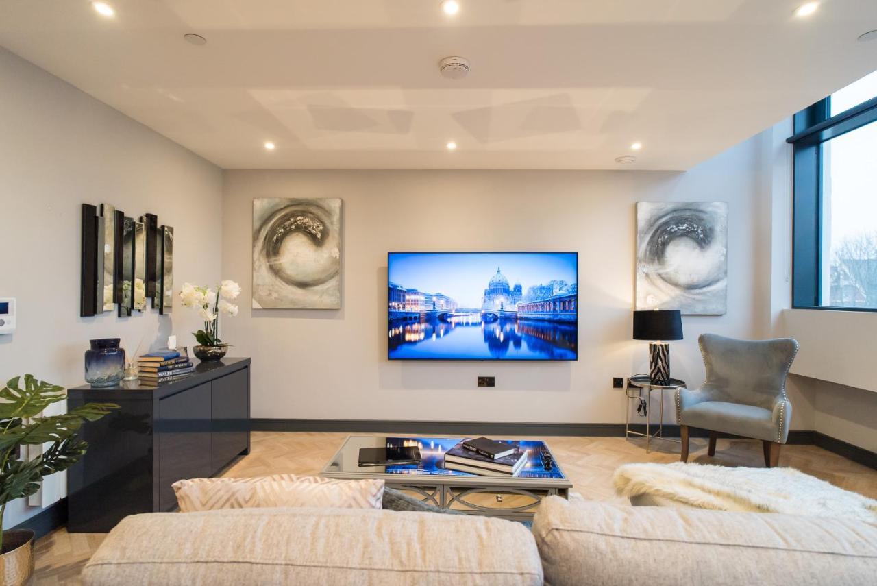 Luxe Apartments, The Moorwell, Parking, Gym - 10Mins Cardiff City Ctr חדר תמונה