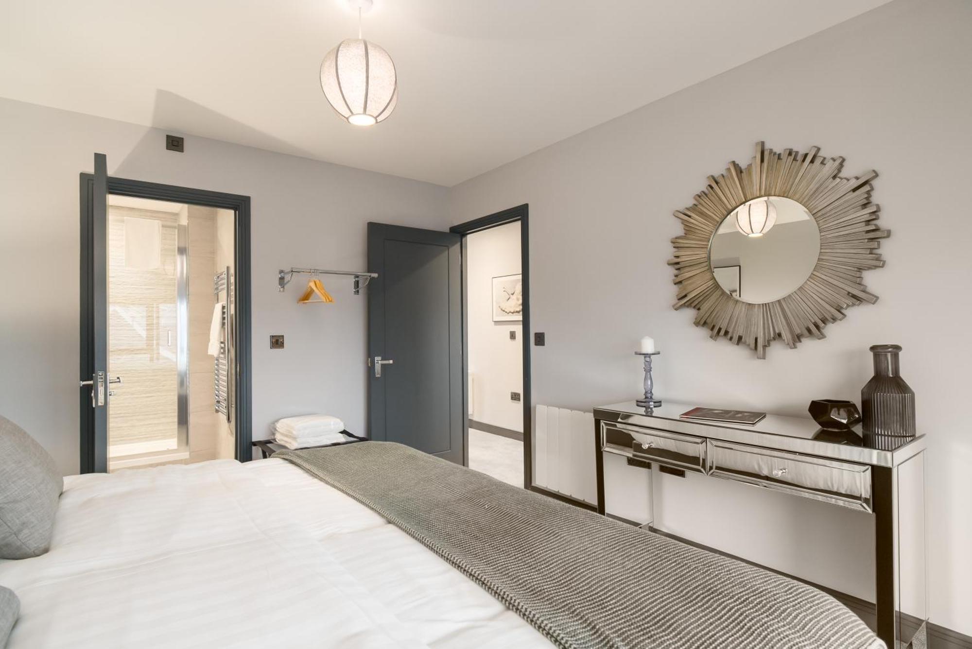 Luxe Apartments, The Moorwell, Parking, Gym - 10Mins Cardiff City Ctr חדר תמונה